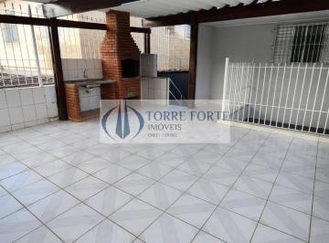 Casa · 120m² · 3 Quartos · 2 Vagas · Linda casa com 3 dormitórios, terraço e 2 vagas de garagem em Tucuruvi