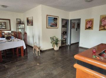 Casa · 192m² · 2 Quartos · 1 Vaga · Casa Espacosa com Jardim  Suite Master e Edicu...