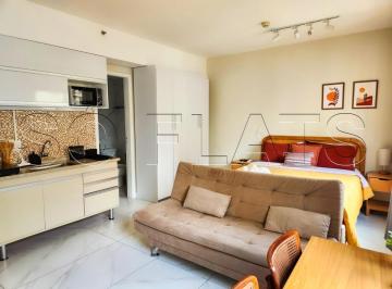 Apartamento · 33m² · 1 Quarto · 1 Vaga · Flat disponível para locação muito bem localizado no bairro de Moema ao lado da Av. Santo Amaro.