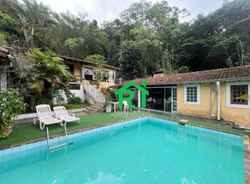 3229e08ade067a34f6981e050534f99c19dcf275 · Casa com 3 dormitórios (1 suíte), 6 vagas, lazer, Pitangueiras, Guarujá/SP