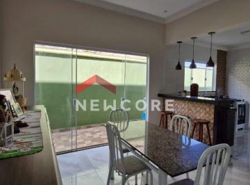 Casa · 190m² · 3 Quartos · 2 Vagas · Casa em  Avenida Cecilia Lourenção - Residencial Ouro Verde - Botucatu/SP