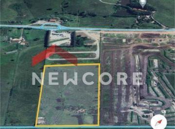 Rural · 120m² · 3 Quartos · 6 Vagas · Sítio em Estrada do Berizal Tremembé - Aterrado - Tremembé/SP