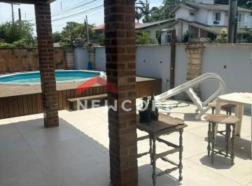 Casa · 126m² · 3 Quartos · 2 Vagas · Casa em  Rua Tancredo Neves - Centenário  - Torres/RS