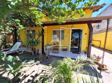 Casa · 180m² · 2 Quartos · 3 Vagas · Casa à Venda em Casimiro de Abreu