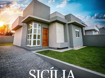 Casa · 70m² · 3 Quartos · 2 Vagas · Linda casa próxima ao Centro de Sapiranga