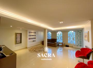 Casa de 4 quartos, Brasília · Casa reformada 4 quarto sendo 3 suítes QI 15 Guará II excelente localização