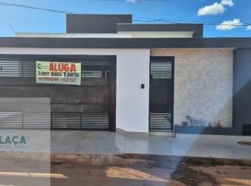 Frente · Casa para locação no bairro jardim oliveira em Formosa-GO: 3 quartos, 1 suíte, 2 salas, 3 banheiros,