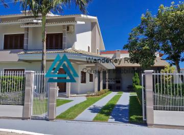 Casa de 3 quartos, Florianópolis · Belíssima casa no bairro Ingleses
