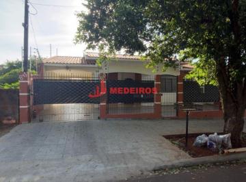 Casa · 242m² · 4 Quartos · 3 Vagas · LOCAÇÃO | Casa, com 4 dormitórios em Jardim Alvorada, Maringá