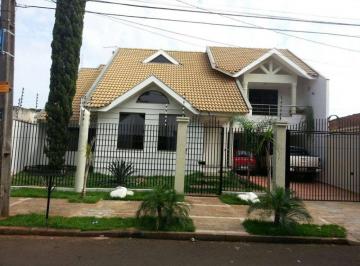 Casa · 380m² · 4 Quartos · 4 Vagas · VENDA | Sobrado, com 4 dormitórios em Vila Morangueira, Maringá