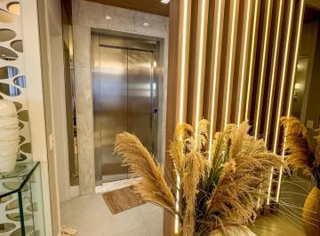Apartamento · 179m² · 3 Quartos · 3 Vagas · VENDA | Apartamento, com 3 dormitórios em Zona 07, Maringá