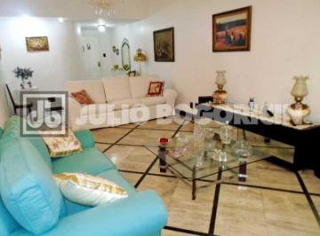 Apartamento · 150m² · 3 Quartos · QUADRA PRAIA REFORMADO 3 QUARTOS DEPENDÊNCIAS