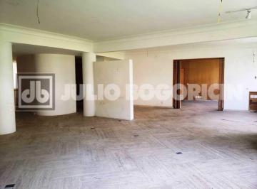 Apartamento · 176m² · 3 Quartos · 1 Vaga · Ataulfo de Paiva! 3 quartos, vaga.