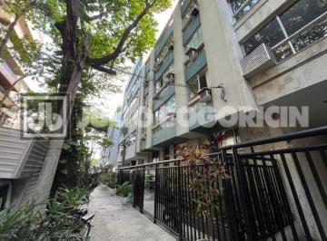 Apartamento · 60m² · 1 Quarto · Leblon - Quadríssima praia - reformado - 2 quartos - condomínio barato