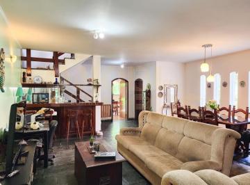 Casa · 300m² · 3 Quartos · 4 Vagas · Casa à venda em Interlagos | 3 quartos