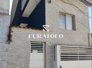 Casa · 192m² · 3 Quartos · 1 Vaga · Sobrado com 3 dormitórios, quintal, sacada e vaga coberta - Jd Colorado