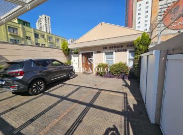 Casa · 210m² · 2 Quartos · 4 Vagas · Oportunidade imperdível em Santo André, no Jd Bela Vista. Excelente Casa, para residencial ou comerc