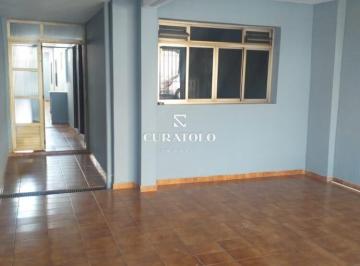 Casa · 175m² · 3 Quartos · 2 Vagas · Casa Térrea Espaçosa à Venda no Bairro Demarchi - SBC