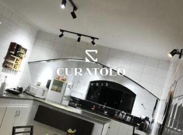Casa · 220m² · 3 Quartos · 2 Vagas · Sobrado com 3 dormitórios, varanda e 2 vagas - Vila Carmosina