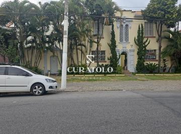 Casa · 237m² · 9 Quartos · 7 Vagas · Investimento Inteligente: Casa comercial com 9 salas, 6 banheiros e 7 vagas no nobre bairro do Jardi