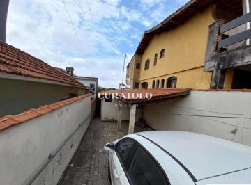 Casa · 156m² · 2 Quartos · 3 Vagas · Venha conhecer a casa ideal na Vila Dalila: casa com 156m², 2 quartos e 3 vagas e quintal com ótimo