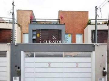 Casa · 105m² · 2 Quartos · 2 Vagas · Moradia perfeita para a família: Sobrado com 2 quartos, sendo 2 Suítes, 2 vagas e área com churrasqu