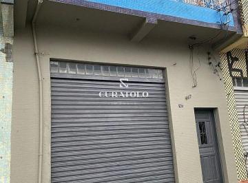Casa · 141m² · 1 Quarto · Oportunidade em Santo André! Sobrado com 170 mts com salão comercial, ótima localização!