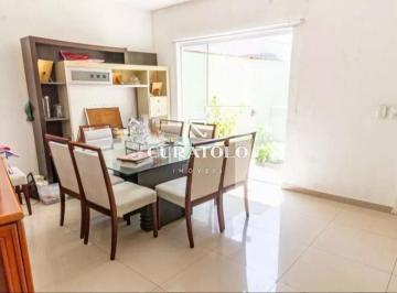 Casa · 217m² · 4 Quartos · 2 Vagas · Viva com conforto na Vila Bertioga, a 7 min da futura estação Orfanato do Metrô: Sobrado de 217 m² c