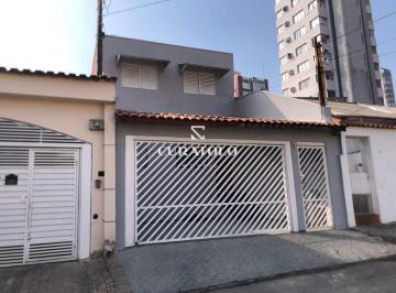 Casa · 230m² · 6 Quartos · 2 Vagas · Casa Sobrado à venda no bairro da Mooca, com 6 quartos, 2 vagas e quintal com churrasqueira