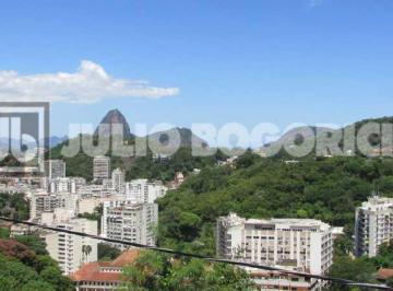 Casa · 356m² · 5 Quartos · 5 Vagas · Maravilhosa residência - 6 salas - 4 quartos sendo 2 suites com closet - Copa-co