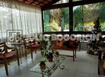 Casa · 320m² · 4 Quartos · 2 Vagas · Casa de rua - / Residencial / Boqueirão
