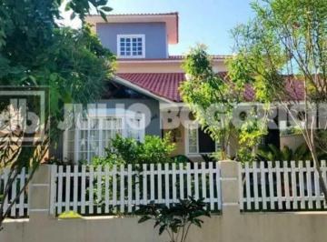 Casa · 252m² · 4 Quartos · 2 Vagas · Casa em Condomínio :  / Residencial / São José do Imbassaí