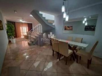 Casa · 139m² · 3 Quartos · 2 Vagas · Sobrado com Espaço Gourmet 3 quartos sendo 1 suite, 2 vagas de garagem Agua Rasa