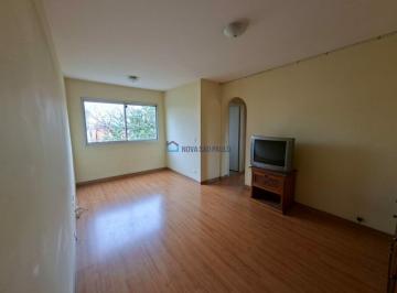 Apartamento · 58m² · 2 Quartos · 1 Vaga · Apartamento à venda ao lado da Estação de Metrô Praça da Árvore com 2 quartos e 1 vaga de garagem.