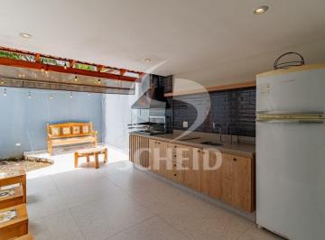 Casa · 222m² · 3 Quartos · 4 Vagas · Sobrado para venda com 3 quartos, sendo 3 suítes, 222m²