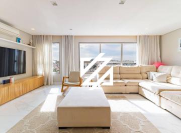 cfe0c4294921517947dd097f1bdbaa5ee506727a · Apartamento 140 metros, 4 dormitórios,1 suíte, 3 banheiros . Ar condicionado na sala e em 3 quartos