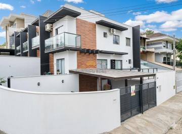 24896955_4.jpg · Casa Averbada João Costa Joinville