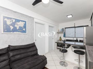 Apartamento · 32m² · 1 Quarto · Apartamento de 01 dormitorio semi mobiliado a venda, no bairro Portao
