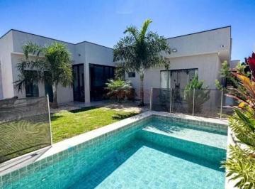 Casa · 400m² · 3 Quartos · 4 Vagas · Casa 3 quartos, suíte, com piscina no condomínio stela – ponte alta do gama