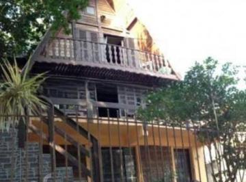 3d55c54ea9e50da32dd6d010ae8af07d_tb_g.jpg · Casa à venda em Chácara das Pedras com 435 m², 3 quartos, 1 suíte, 6 vagas