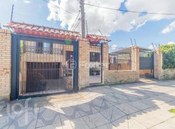 01-CASA-4D-NONOAI-PORTO-ALEGRE-840232.jpg · Casa à venda em Nonoai com 193 m², 4 quartos, 1 suíte, 3 vagas