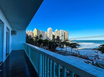 Apartamento · 215m² · 4 Quartos · 1 Vaga · Um apartamento A VENDA que é pura elegância, localizado na melhor faixa da Praia de Pitangueiras