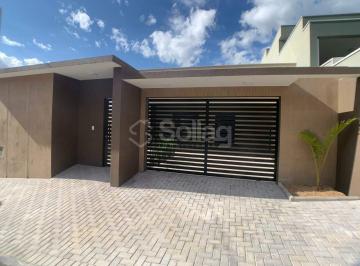 Casa · 122m² · 3 Quartos · 2 Vagas · Casa á venda no Pinheirinho, bairro Ignácio Von Zuben, Vinhedo, interior de São Paulo.