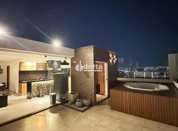 Apartamento · 130m² · 4 Quartos · 2 Vagas · Cobertura com 4 quartos sendo 1 suite para venda no bairro Tubalina em Uberlândia-MG