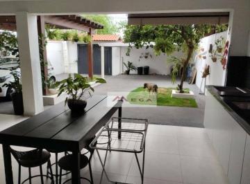 cdb081c37f8b6194cdc6d91e0698ac37f129134f · Casa com 2 quartos