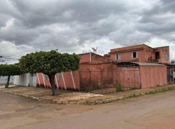 caca818e512b04e179a2d1bdbd09f7e821922ded · QNL 09 - ESQUINA COM 3 FRENTES, NASCENTE