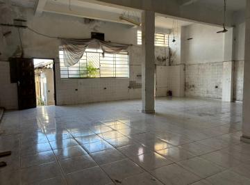 Comercial de 8 quartos, São Paulo · Imóvel comercial com 2 salões amplos e 6 salas.