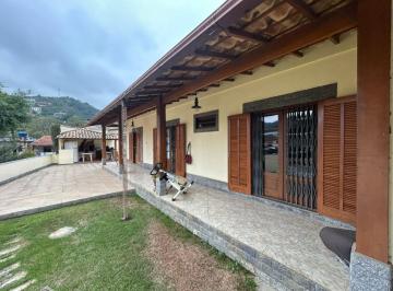202506011233214567.jpg · Casa para Venda em Petrópolis, Nogueira, 4 dormitórios, 1 suíte, 3 banheiros, 4 vagas