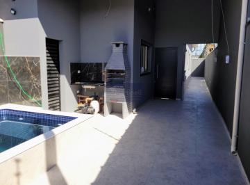 Foto 02 · Casa à venda em Itanhaém-SP, bairro Savoy: 2 quartos, 1 suíte, 2 banheiros, 2 vagas e 74m² de área.