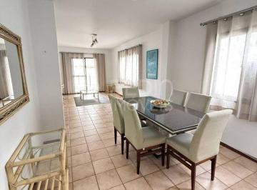 Apartamento · 90m² · 3 Quartos · 2 Vagas · Apartamento 03 dormitórios locação anual Avenida Brasil Balneário Camboriú
